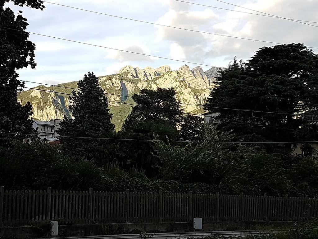 Appartamento Basic Zona Lago Lecco Apartment